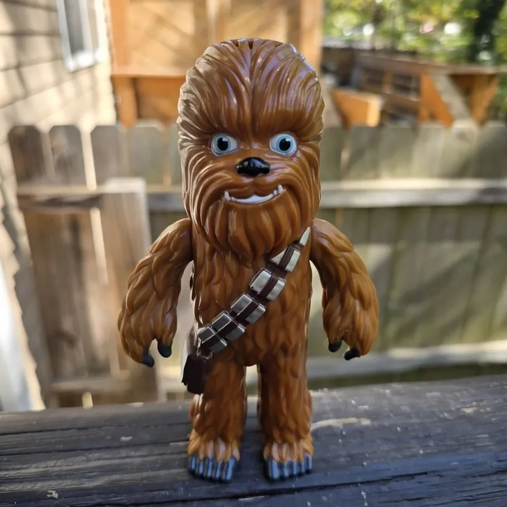 Bop It! Electronic Game Star Wars Chewie/Chewbacca Edition Works great